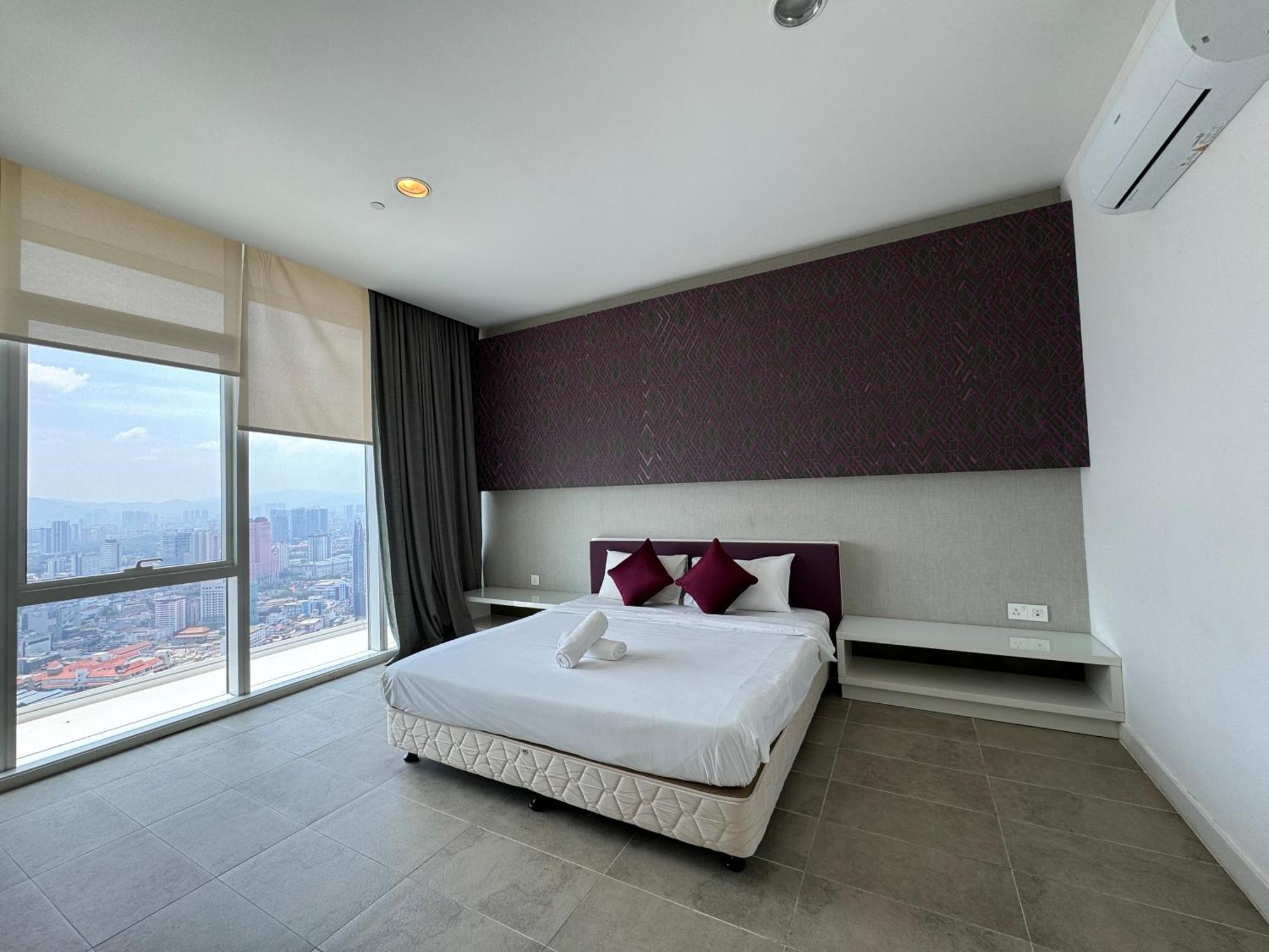 Platinum Klcc By Rainbow