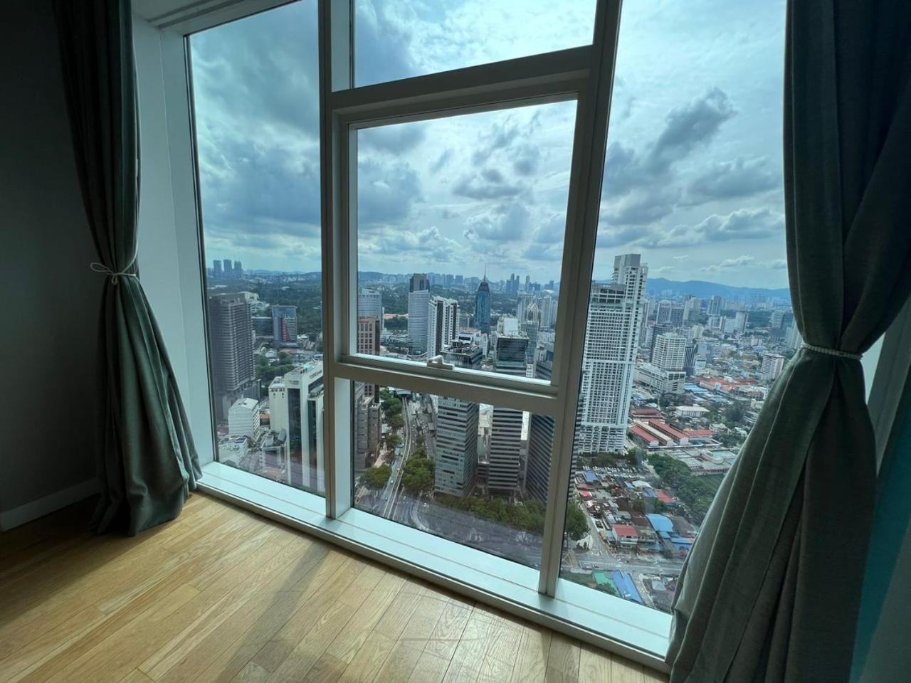Platinum Klcc By Rainbow *